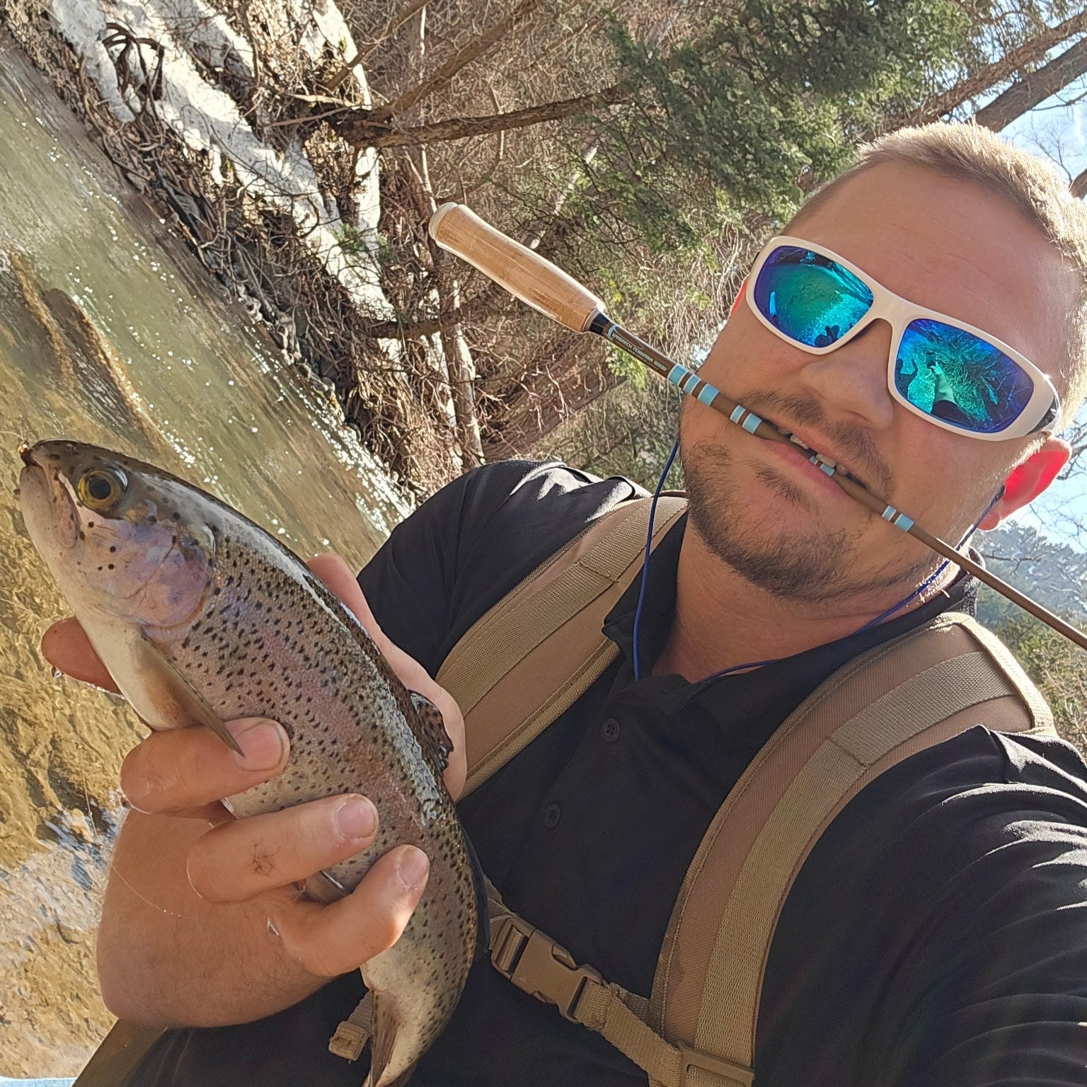 SNUB NOSE IV T 4-Zoom Ultra-Compact Tenkara Rod